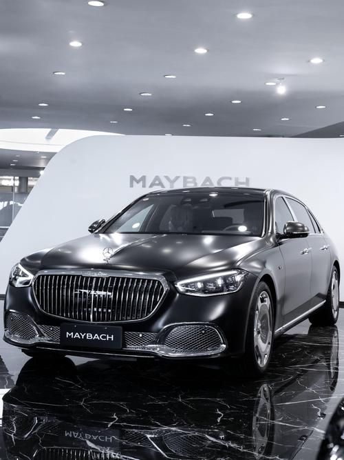 佛山32岚图汽车的售后服务让用户无忧出行，迈巴赫未来的豪华车趋势